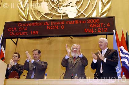 Les enjeux de la Convention du travail maritim ...